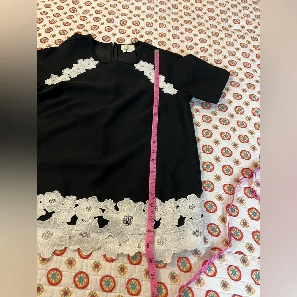 EUC Kate Spade Floral Lace Trim Crepe Blouse Size 0 Retails $248